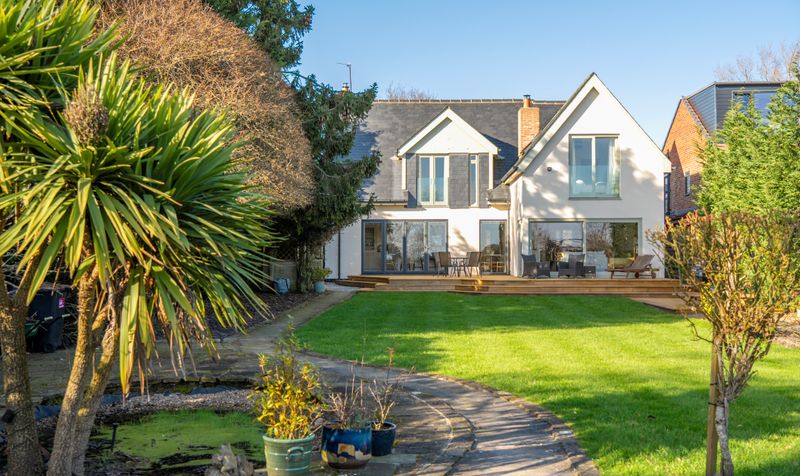 4 bedroom Terraced House Under Offer
