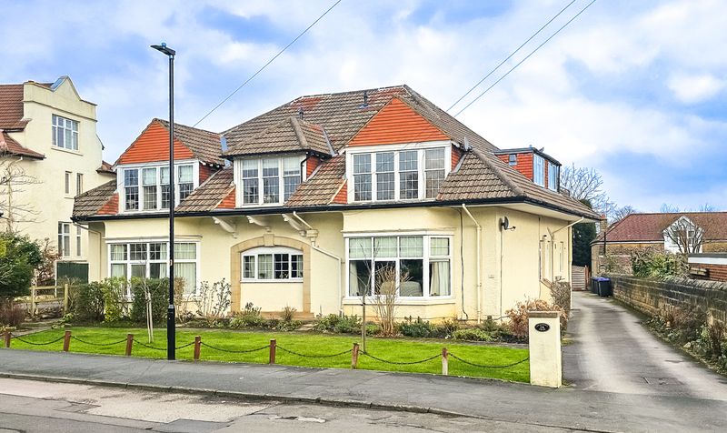 2 bedroom Flat For Sale