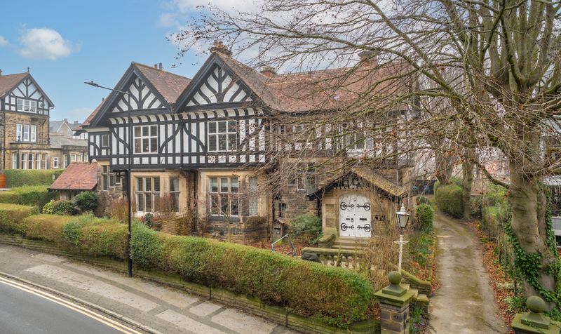 2 bedroom Apartment Under Offer
