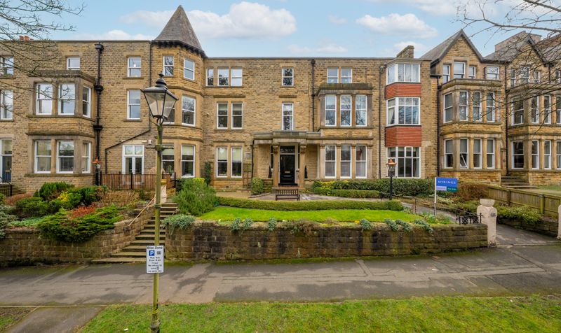 1 bedroom Penthouse Under Offer