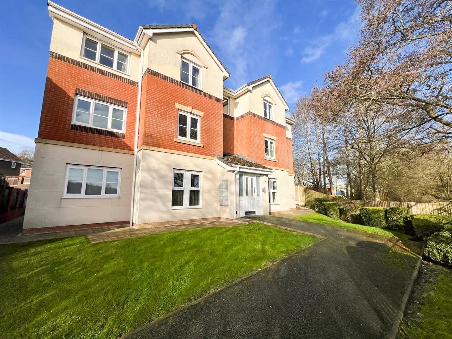 1 bedroom Flat share Under Offer