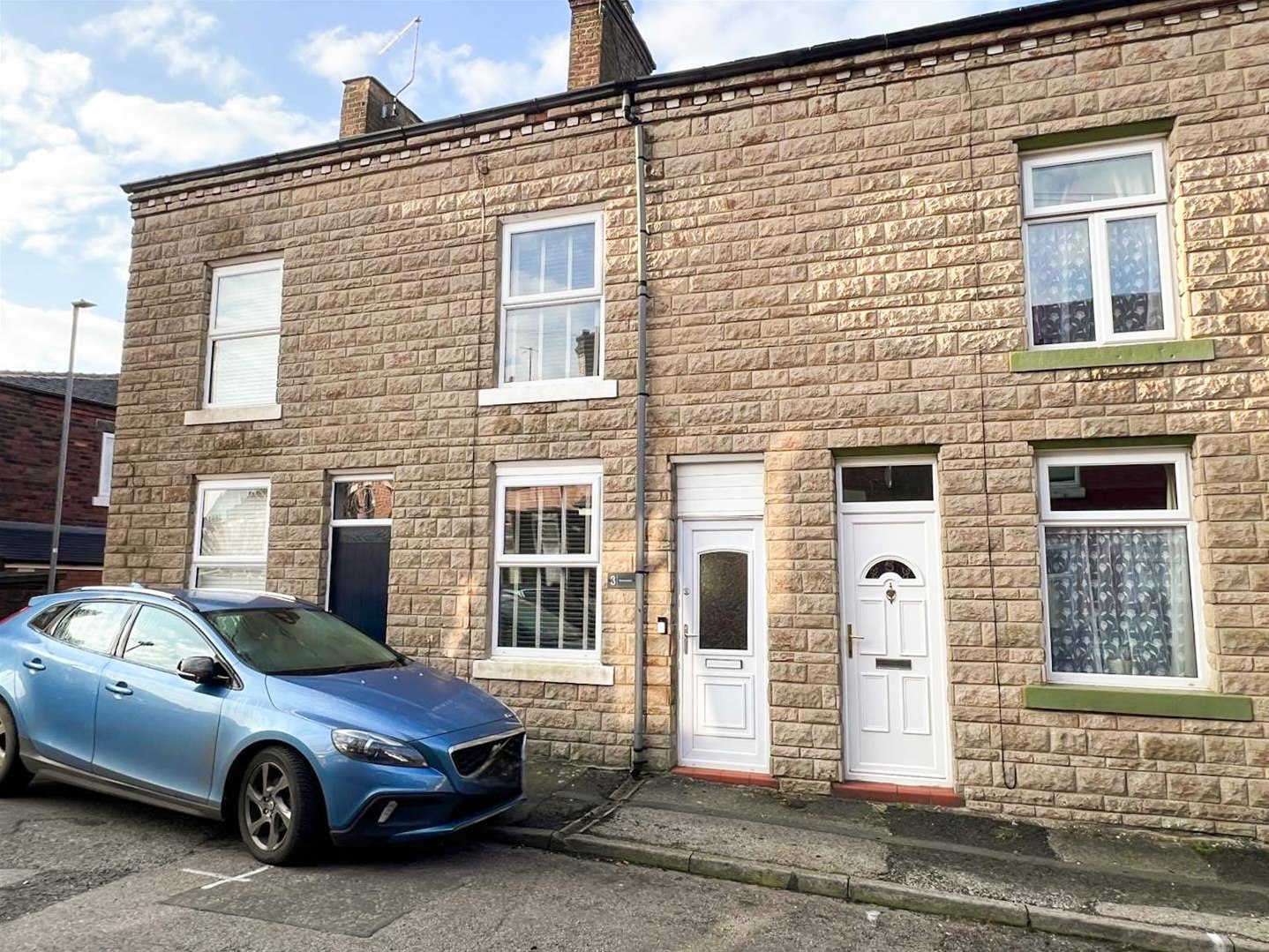 3 bedroom Terraced House Under Offer