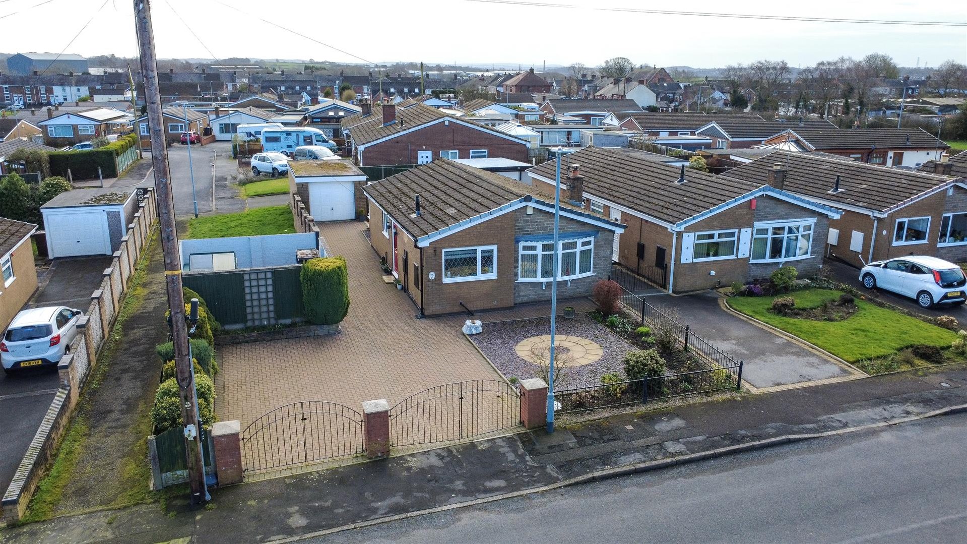 2 bedroom Detached bungalow Under Offer