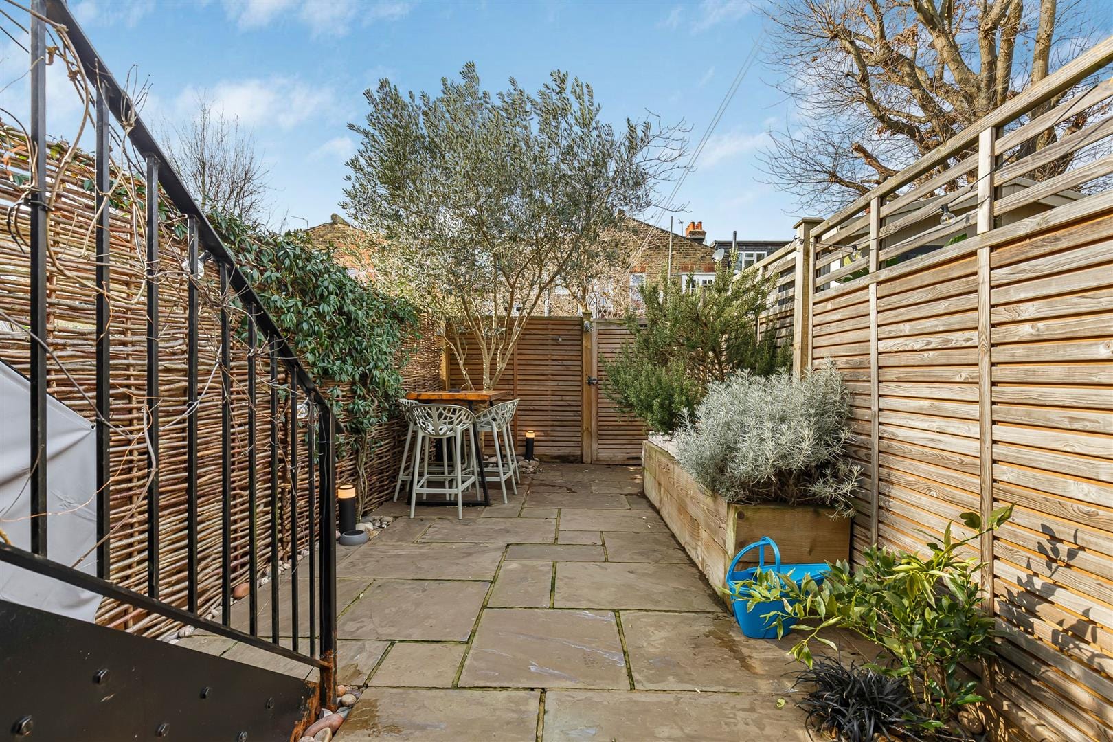 3 bedroom Flat Under Offer