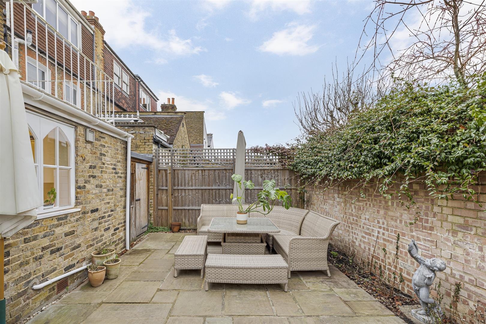 4 bedroom Detached house Sold