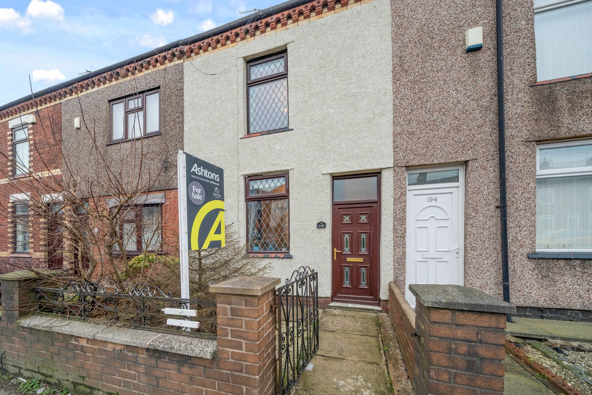 2 bedroom Terraced House Under Offer
