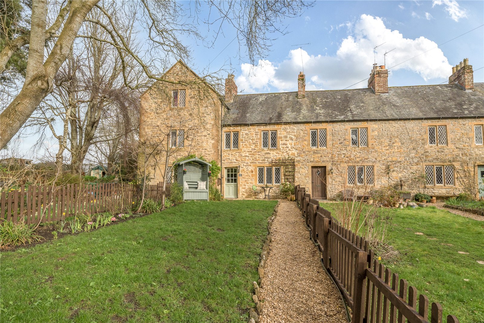 3 bedroom Cottage Under Offer