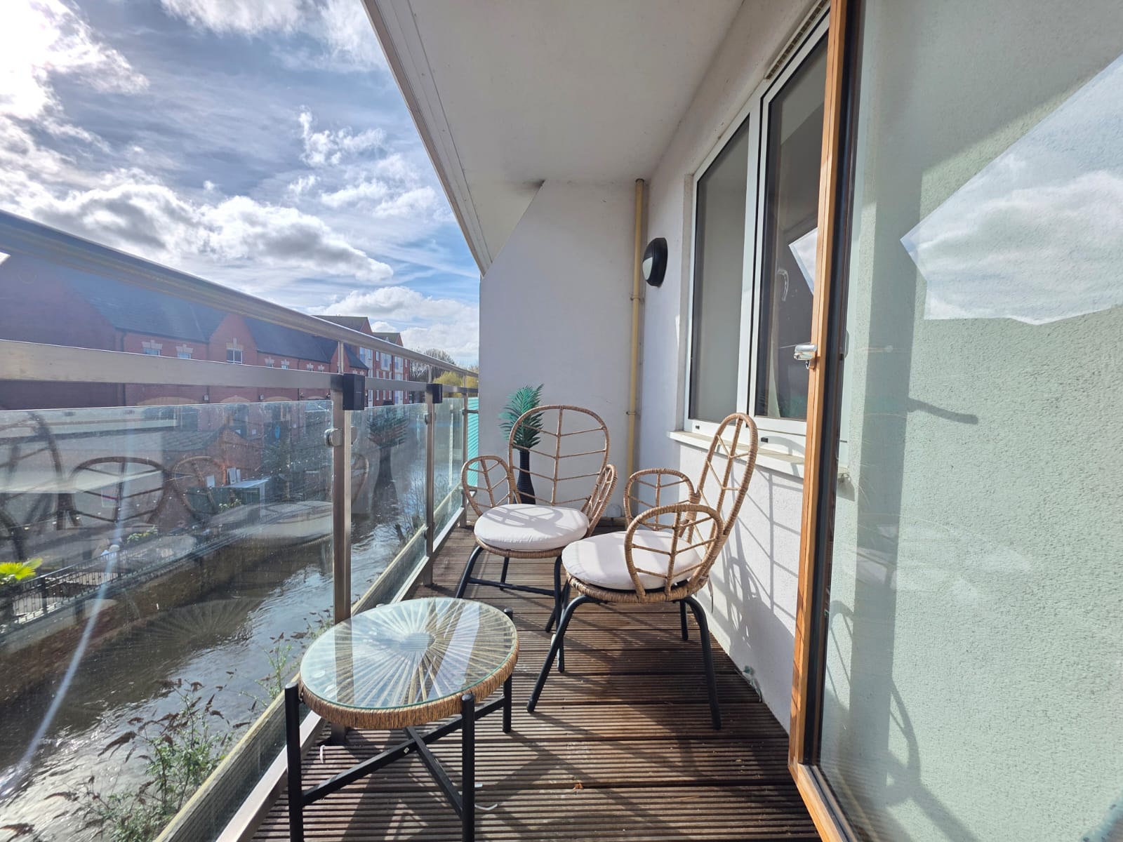 1 bedroom Apartment For Sale