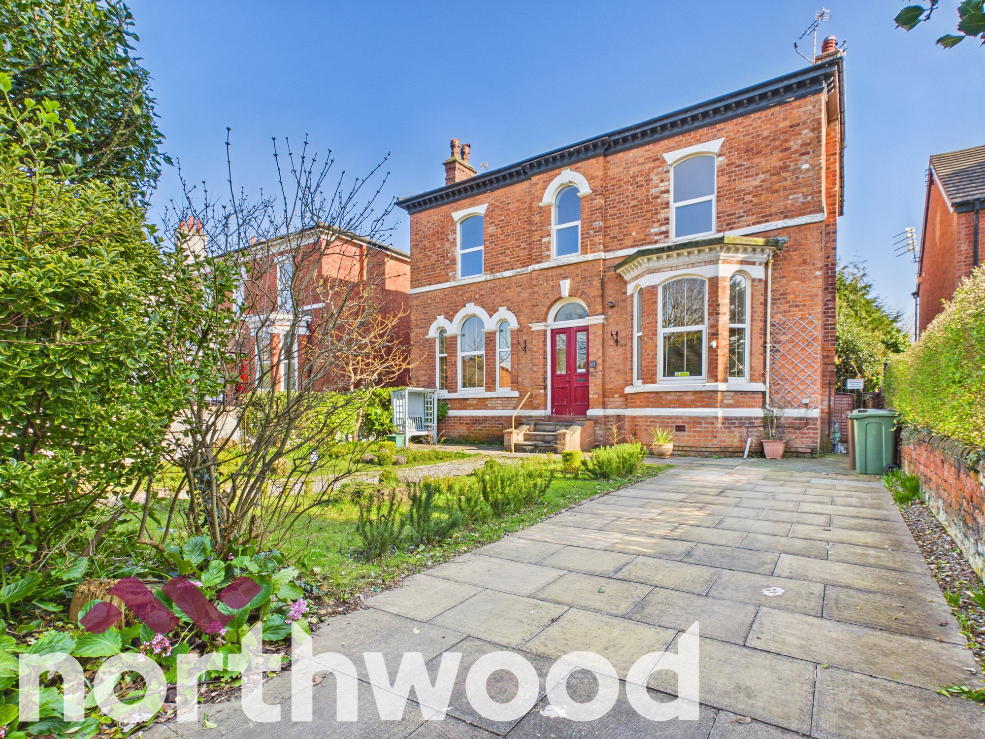 2 bedroom Flat Under Offer