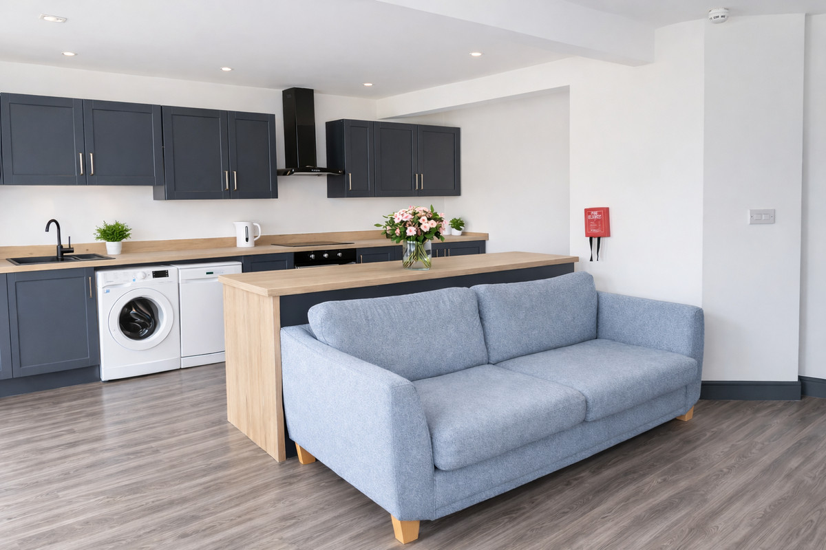 5 bedroom House (unspecified) To Let