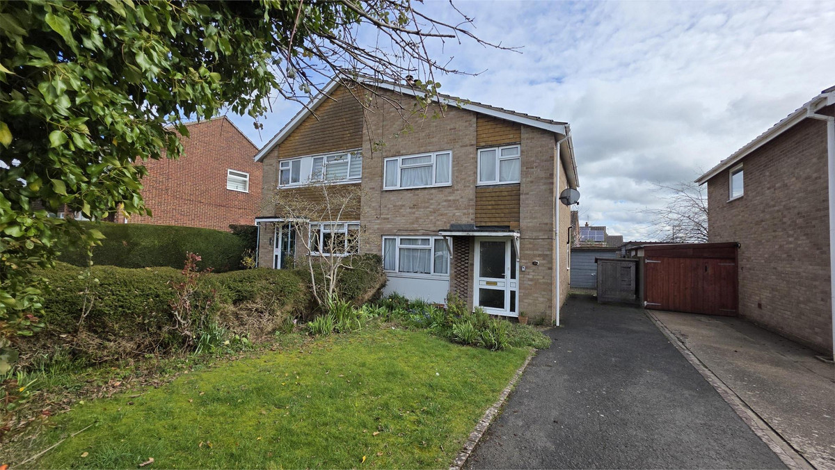 3 bedroom House (unspecified) For Sale