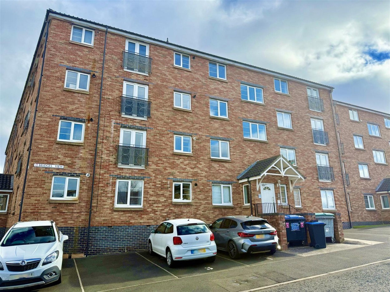 2 bedroom Flat Under Offer