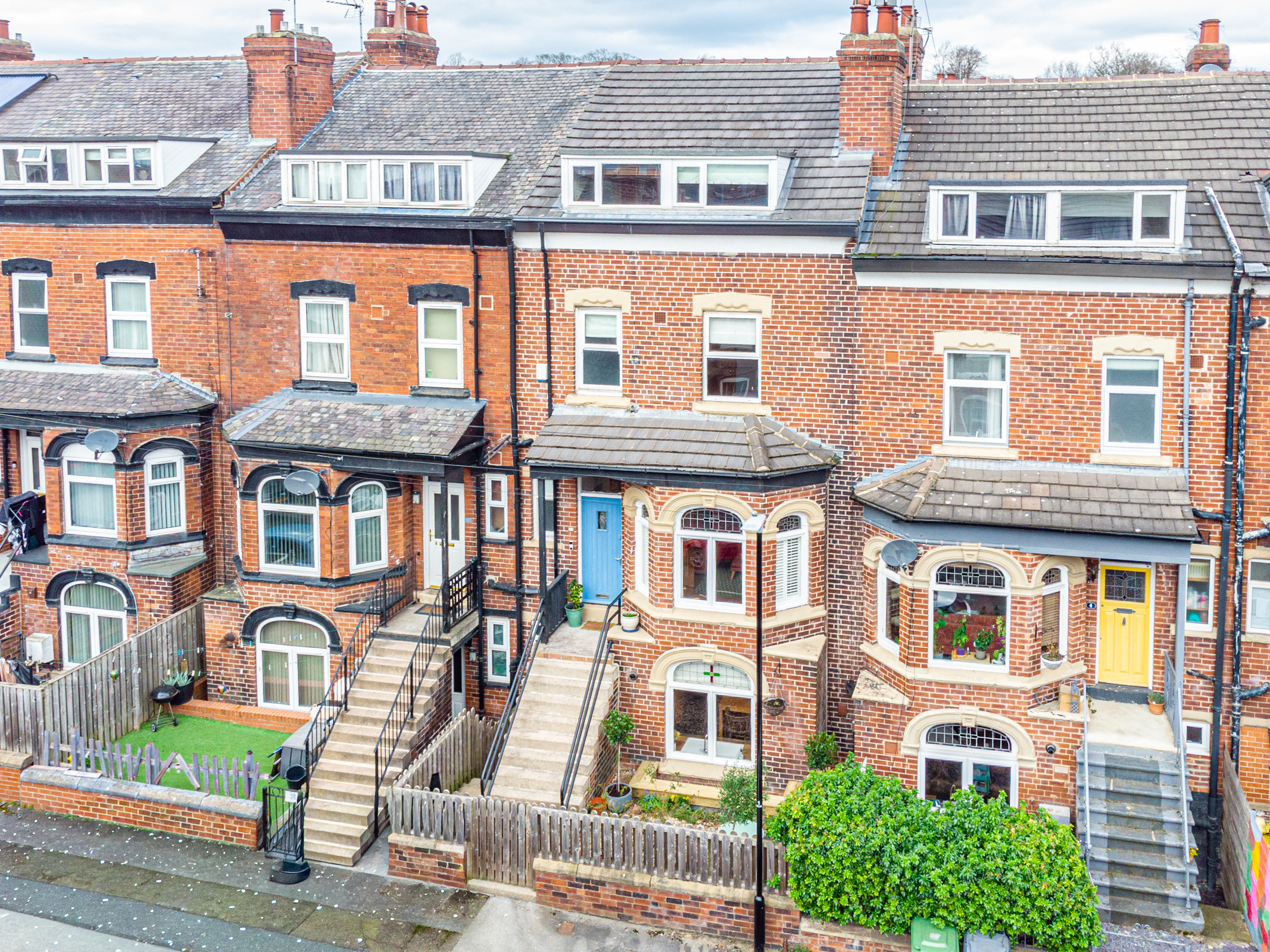 3 bedroom Terraced bungalow Under Offer