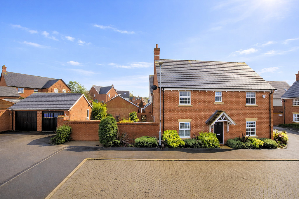 4 bedroom Detached house For Sale