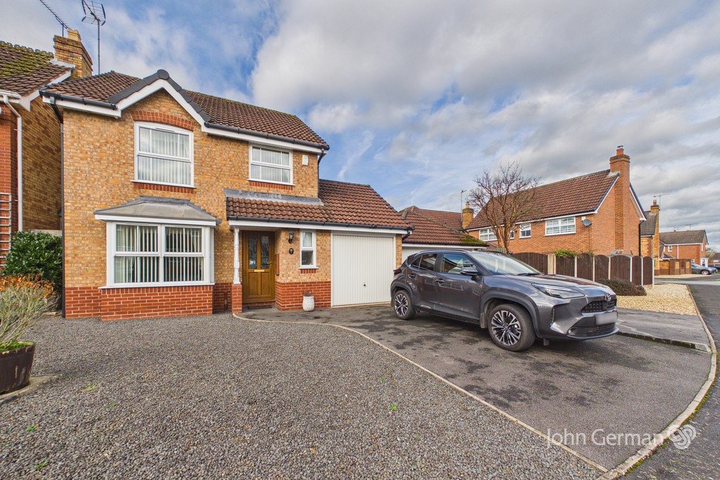 3 bedroom Detached house For Sale