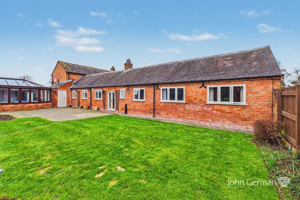 3 bedroom Barn For Sale