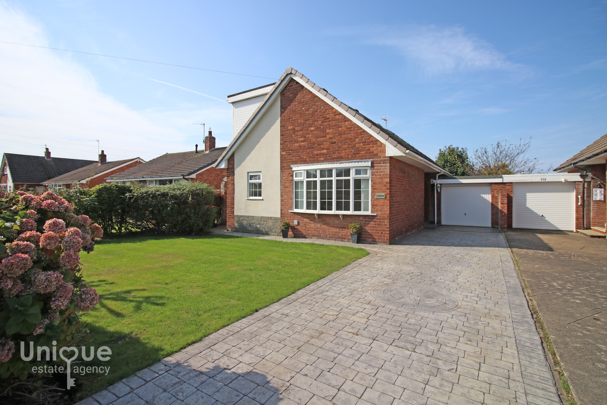 3 bedroom Detached house Under Offer