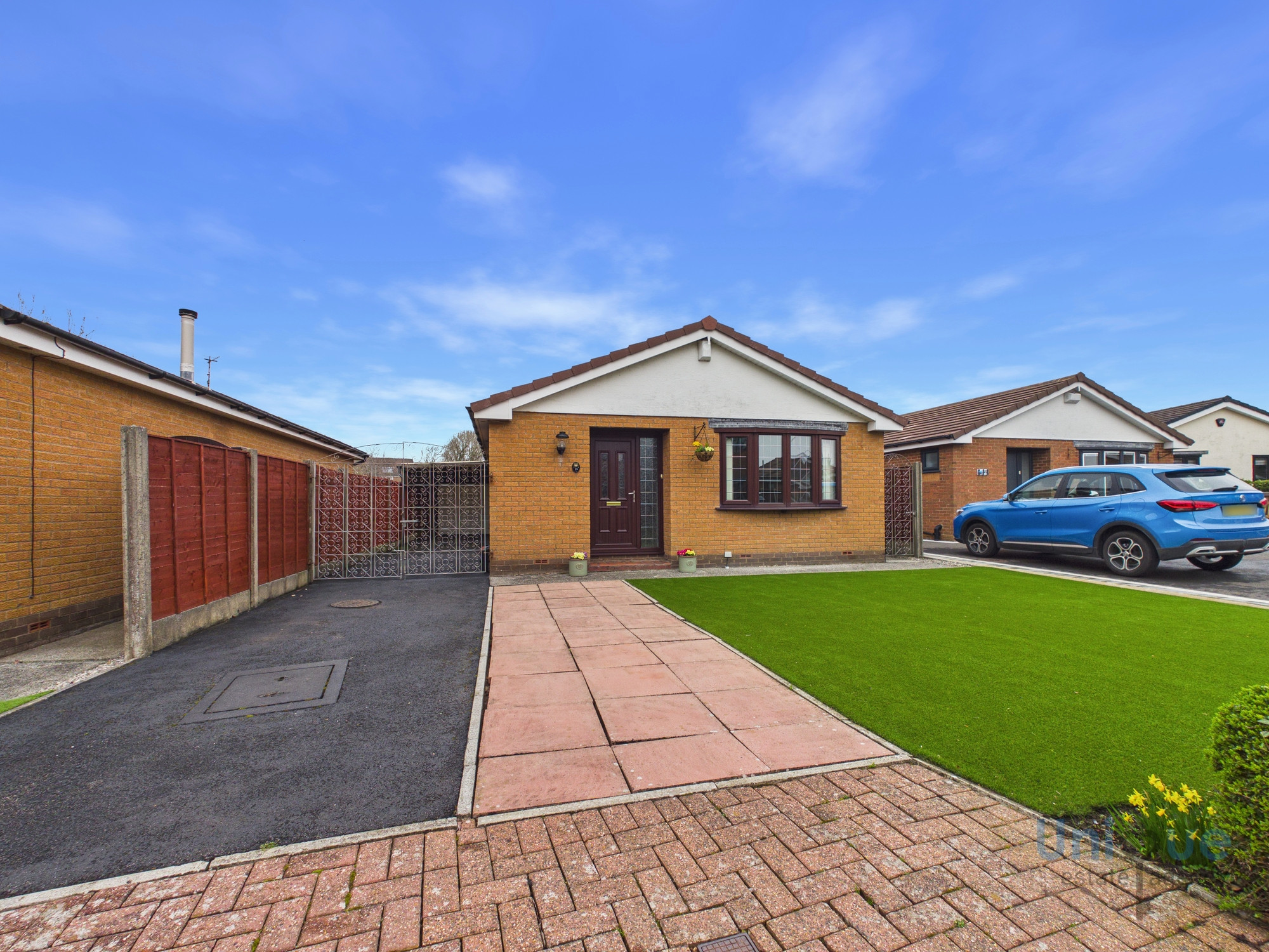 2 bedroom Detached house Under Offer