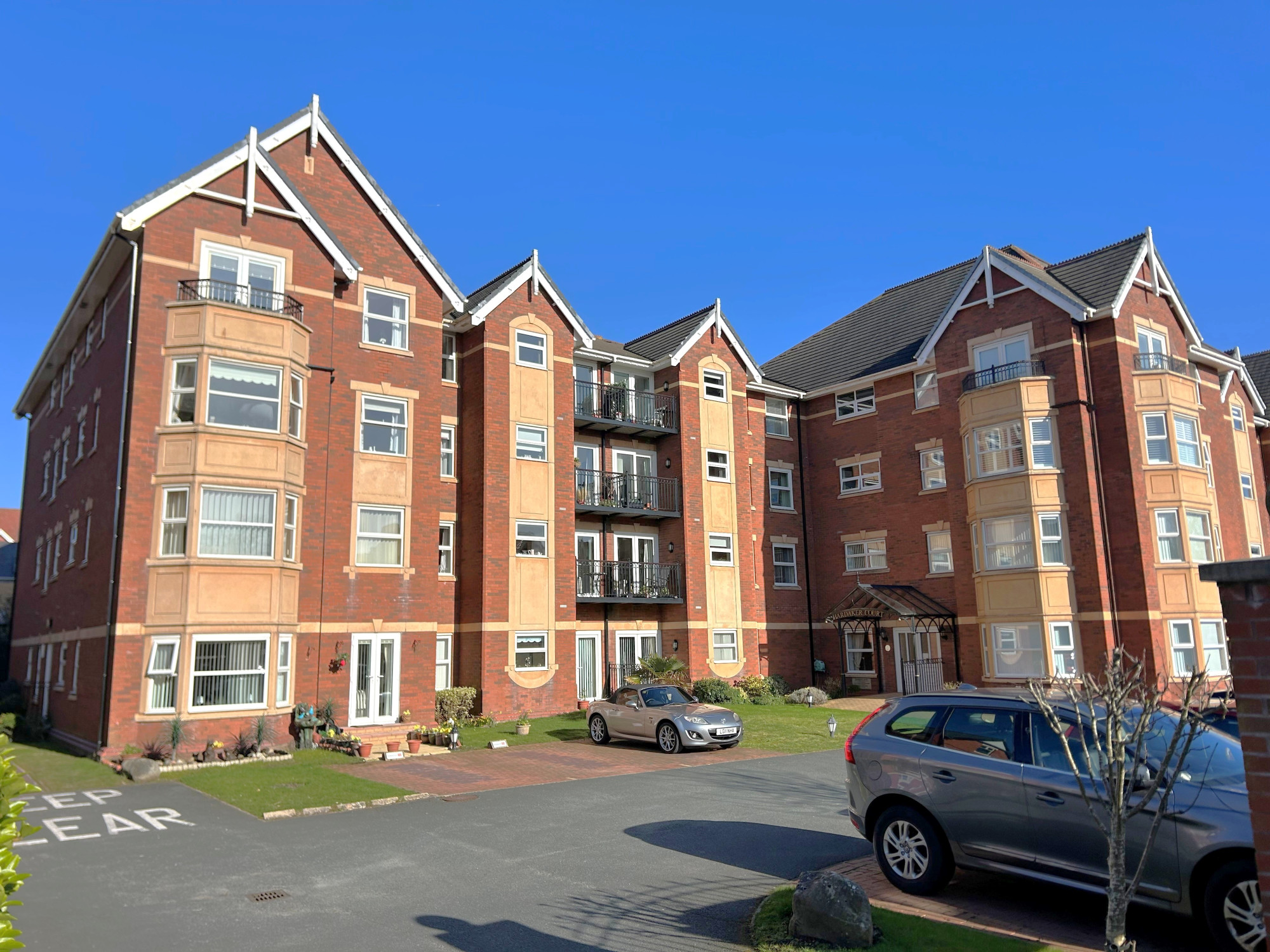 2 bedroom Flat share For Sale