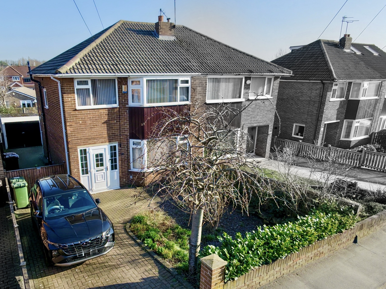 3 bedroom Semi-detached house For Sale