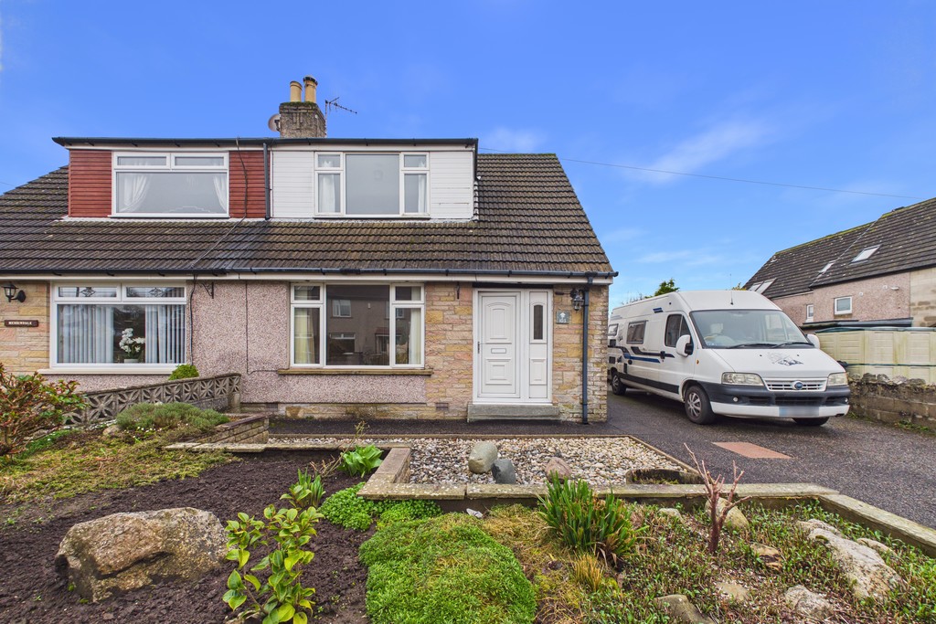 2 bedroom Semi-detached house For Sale