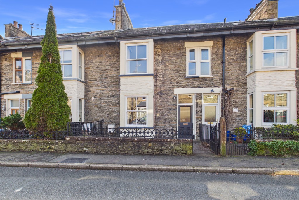 4 bedroom  For Sale