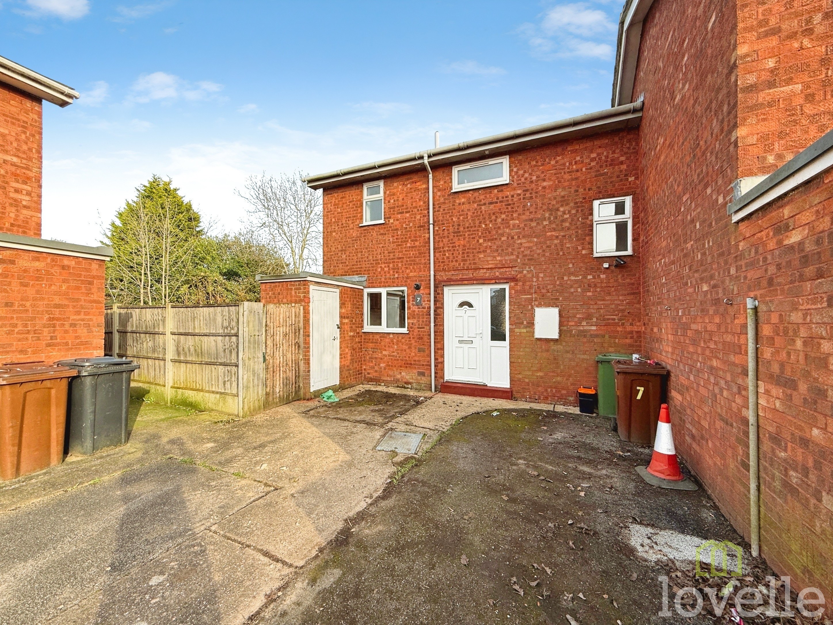 2 bedroom Terraced House Under Offer