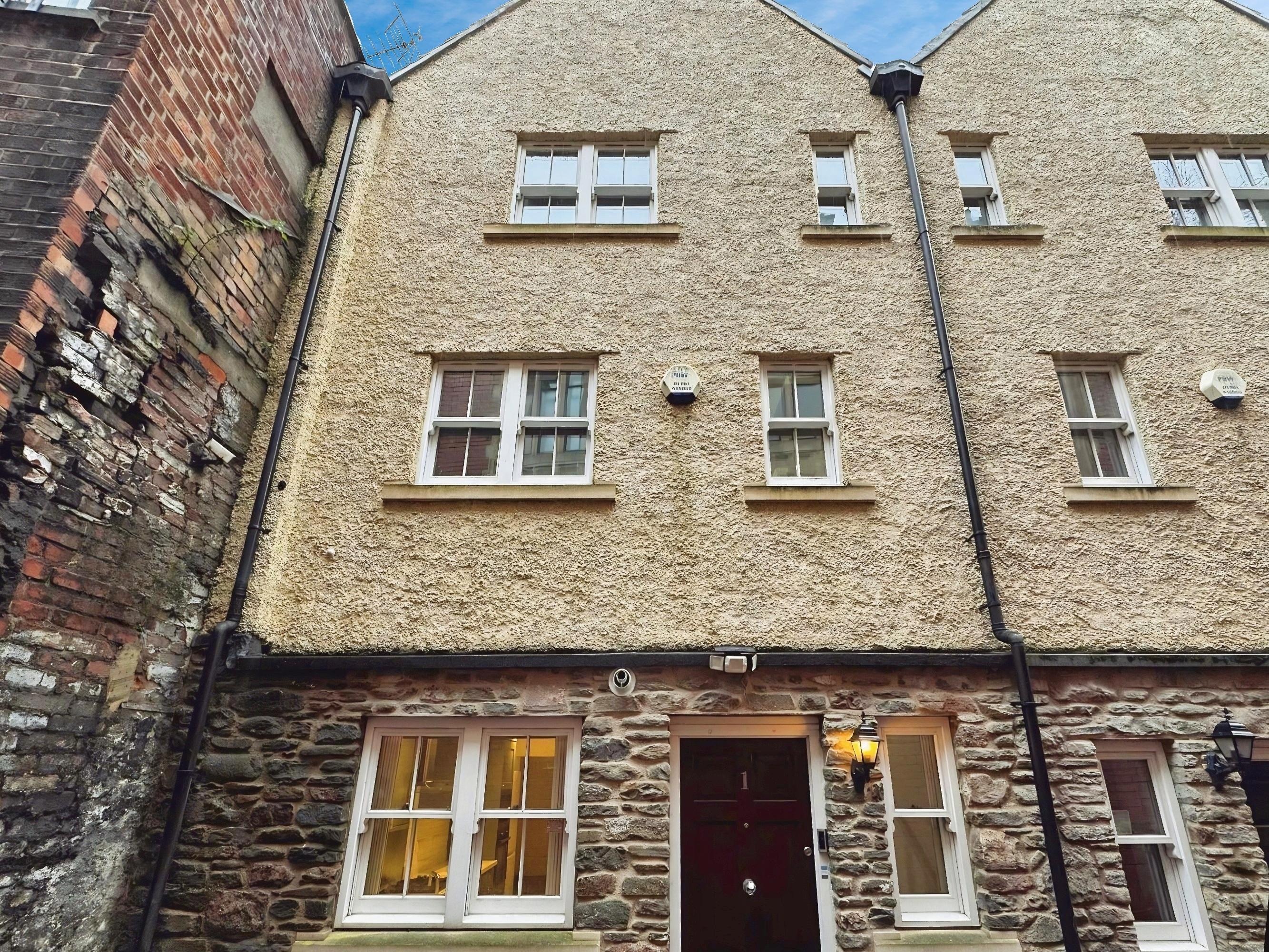 2 bedroom Town house To Let