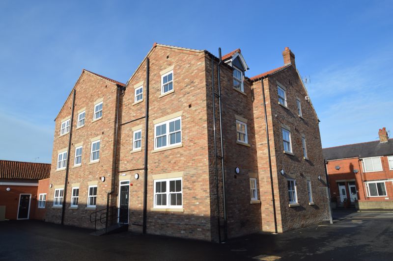 2 bedroom Apartment Under Offer