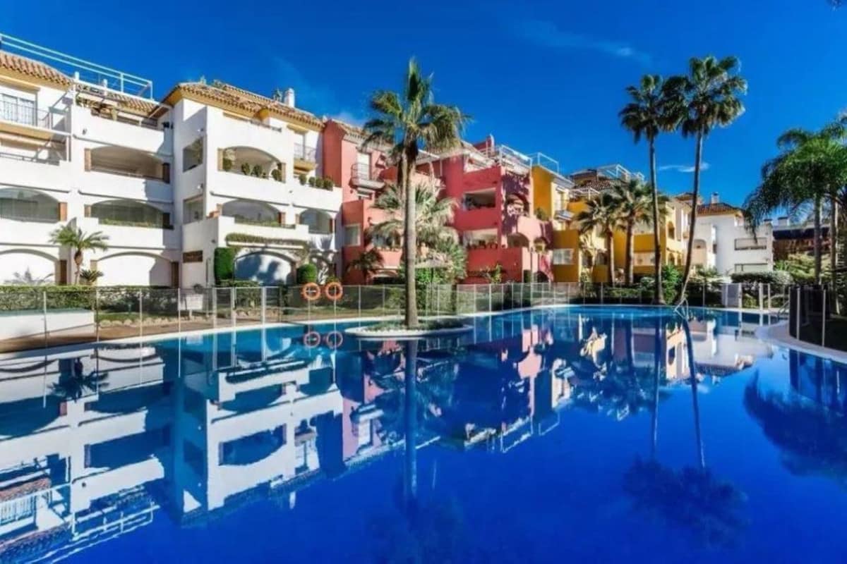 4 bedroom Apartment For Sale