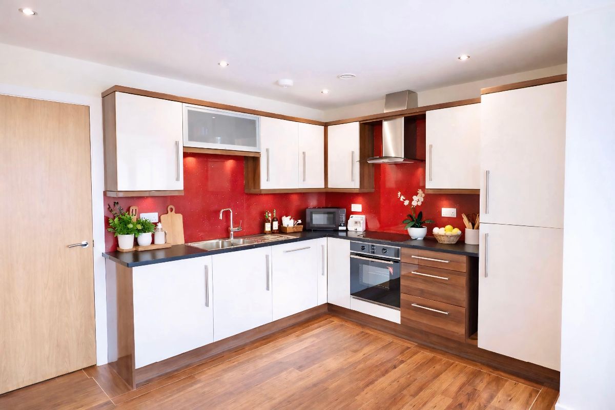 3 bedroom Apartment To Let