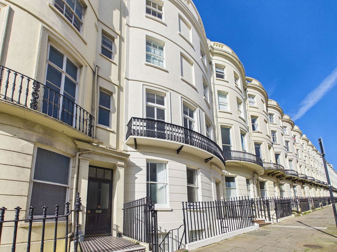 2 bedroom Apartment Under Offer