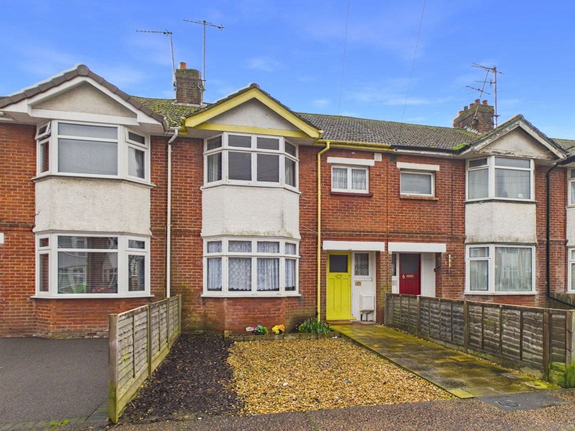 3 bedroom Terraced House Under Offer