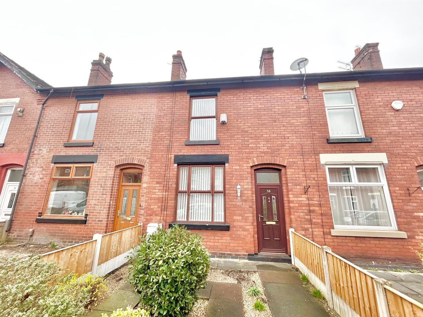 2 bedroom Terraced House Under Offer