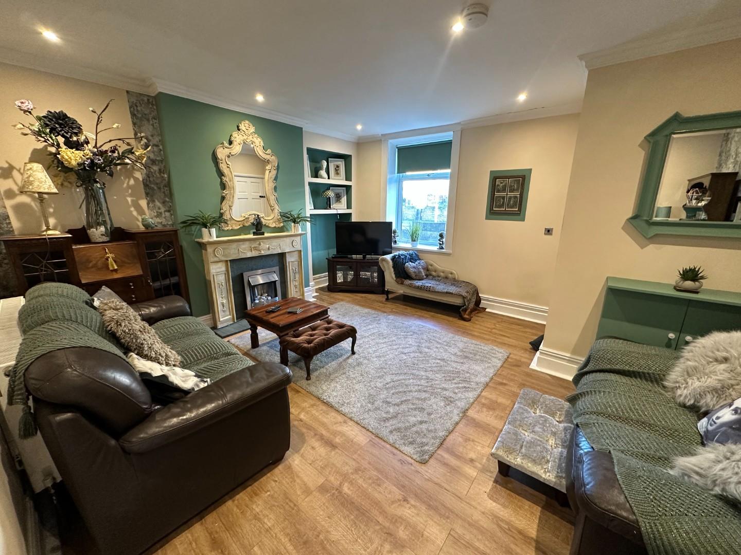 2 bedroom Cottage To Let