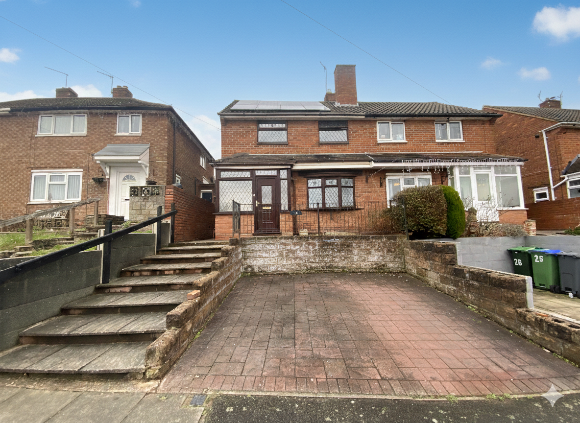 2 bedroom Semi-detached house Under Offer