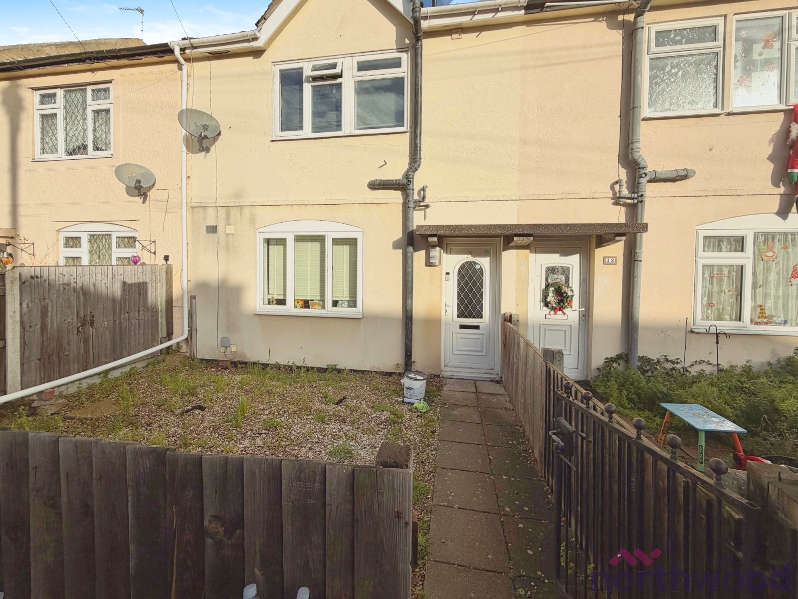 3 bedroom Terraced House To Let