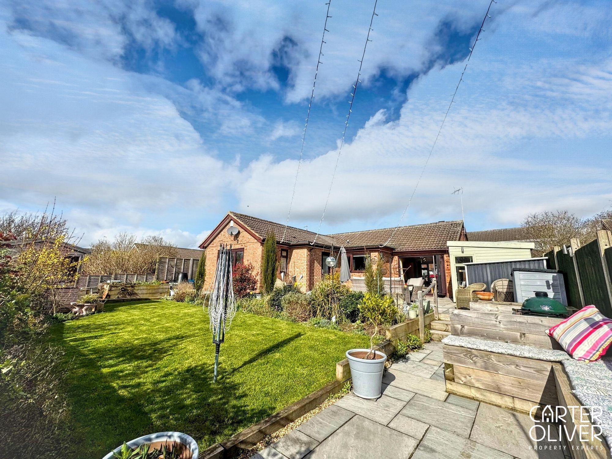 4 bedroom Detached bungalow Under Offer