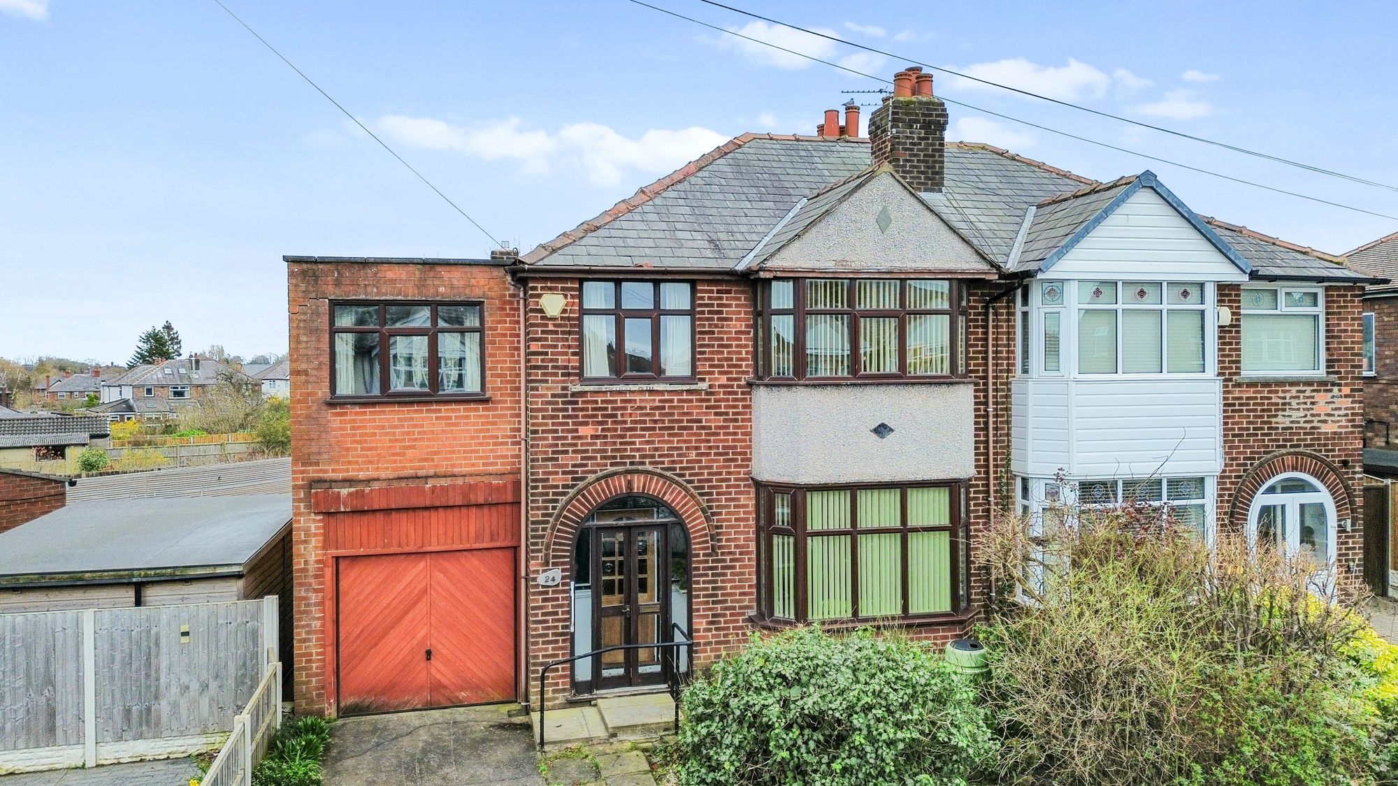 4 bedroom Semi-detached house For Sale