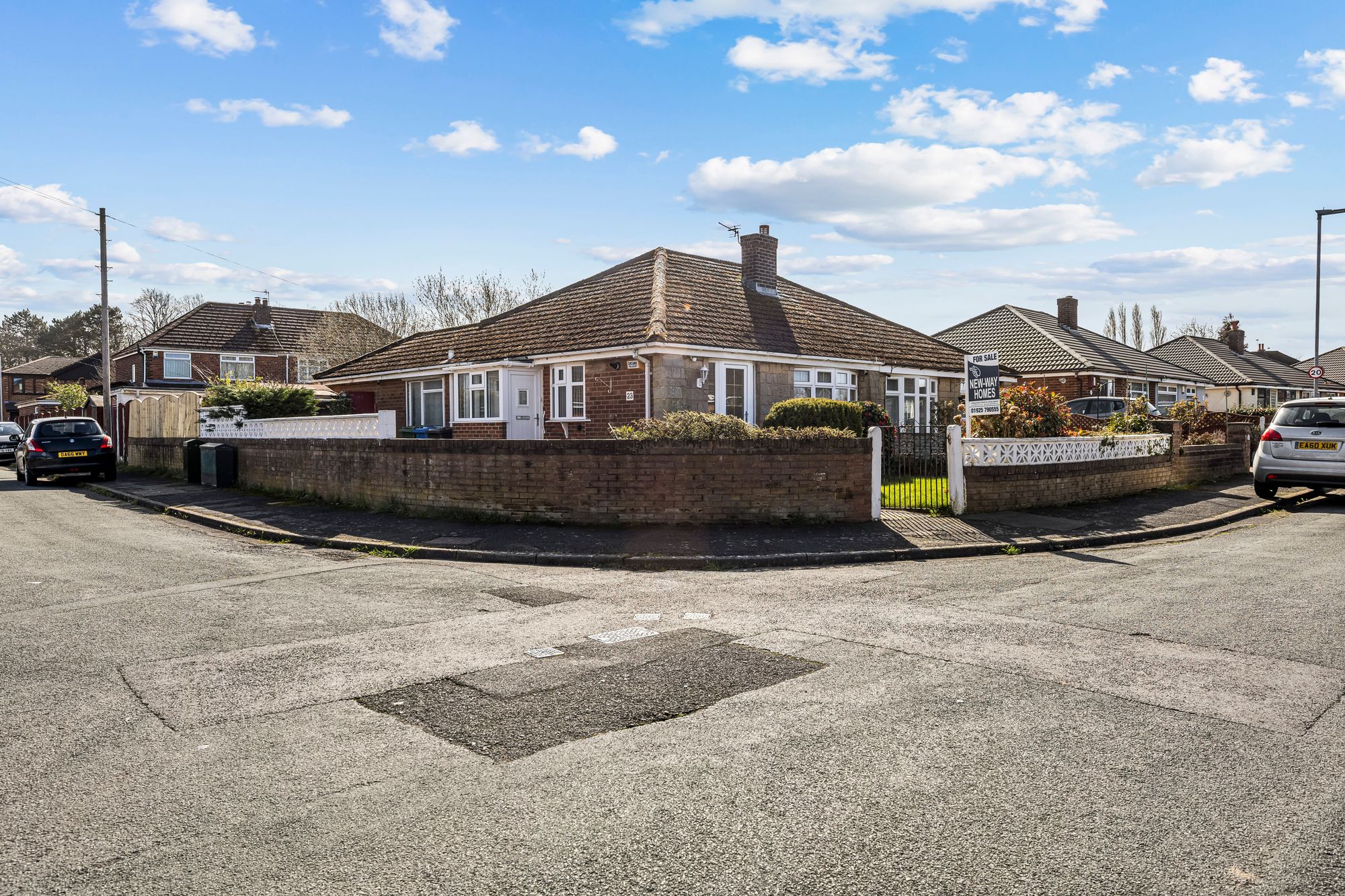 2 bedroom Detached bungalow For Sale