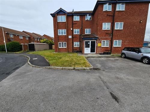1 bedroom Apartment Let