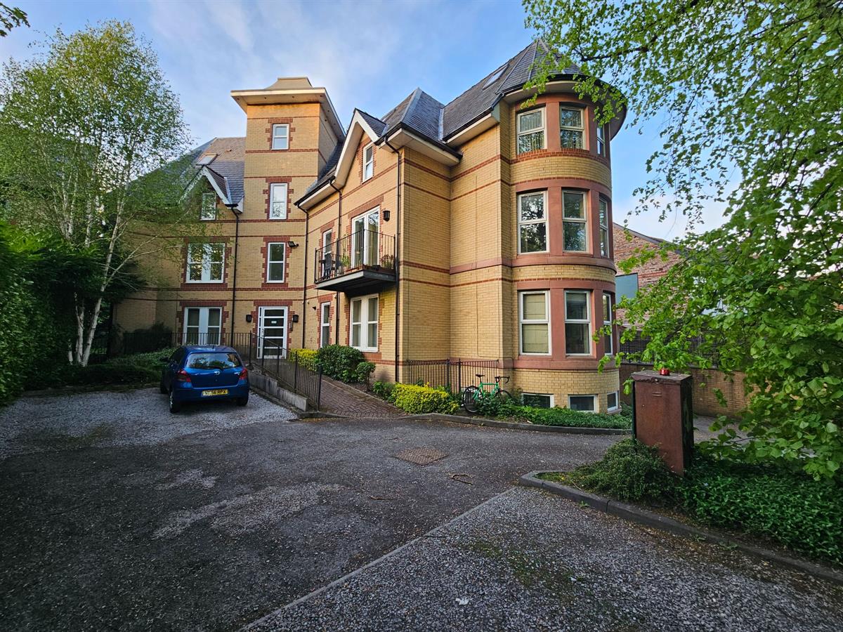 2 bedroom Apartment Let