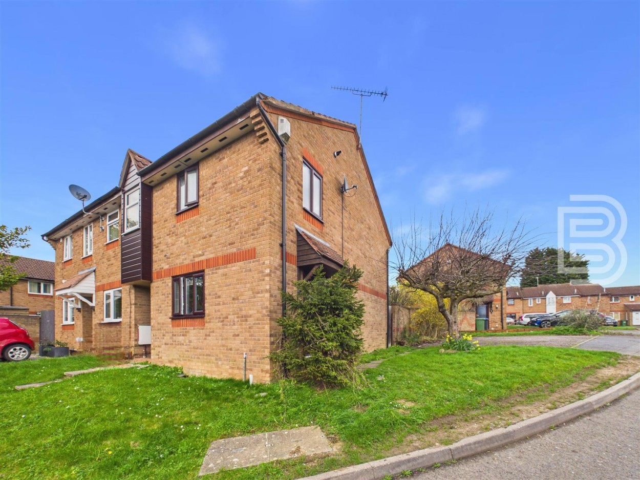 2 bedroom Terraced House Under Offer