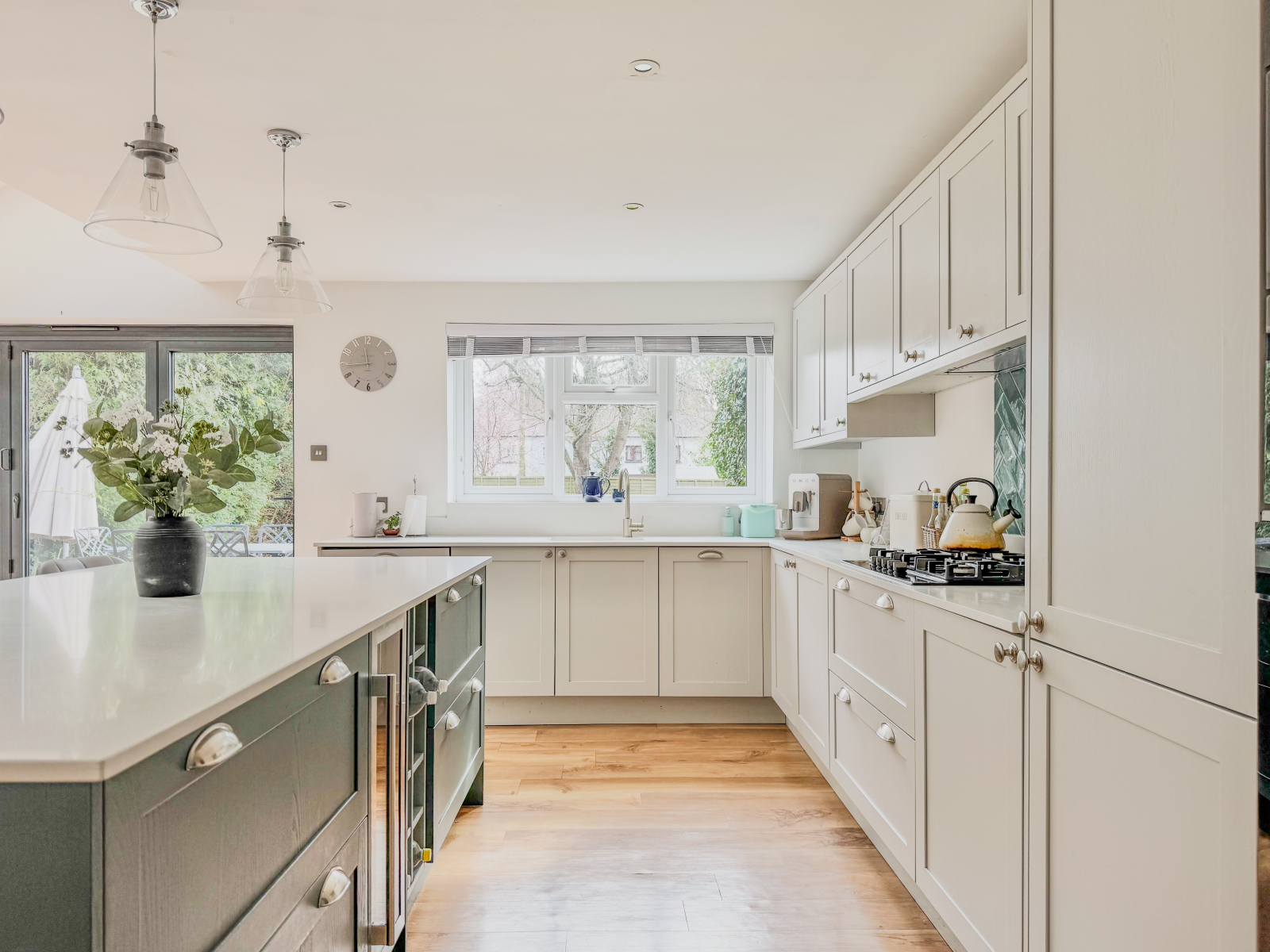 4 bedroom Detached house Under Offer