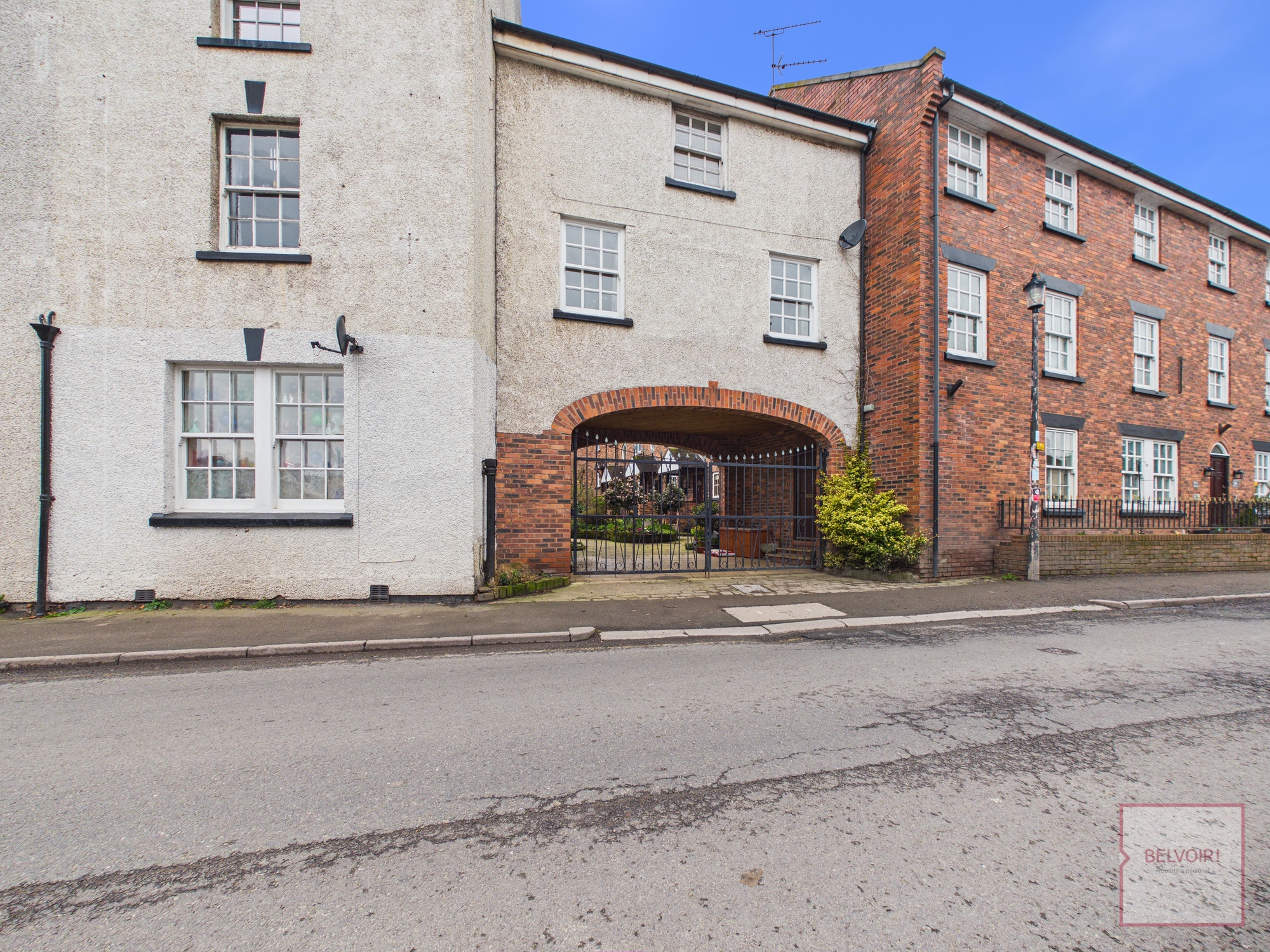 1 bedroom Flat For Sale