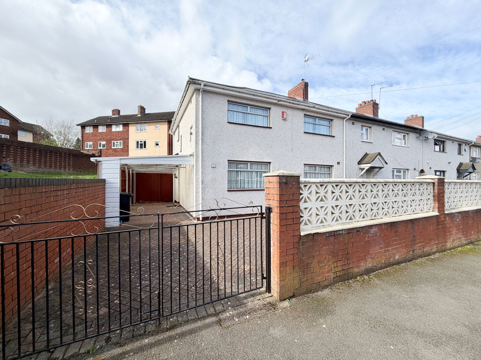 4 bedroom Terraced House Under Offer