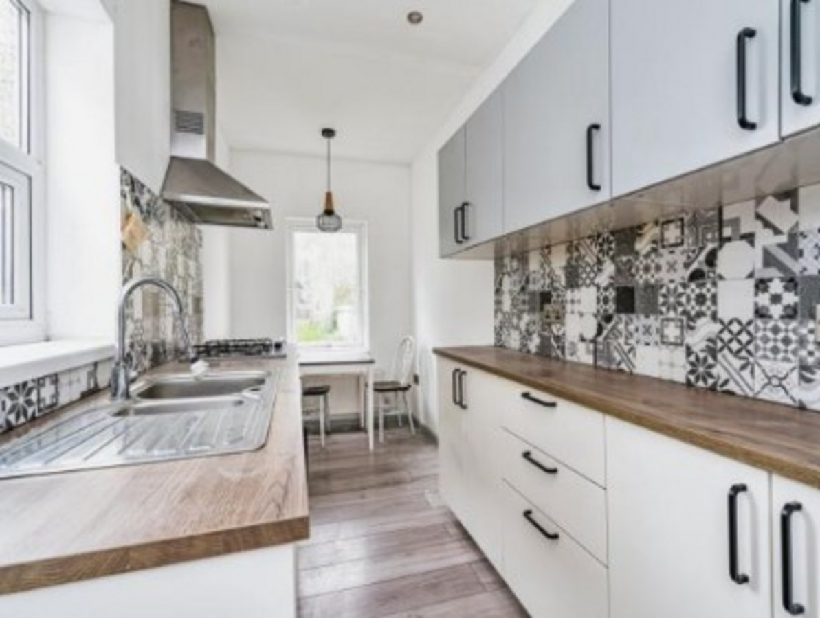 2 bedroom Castle To Let