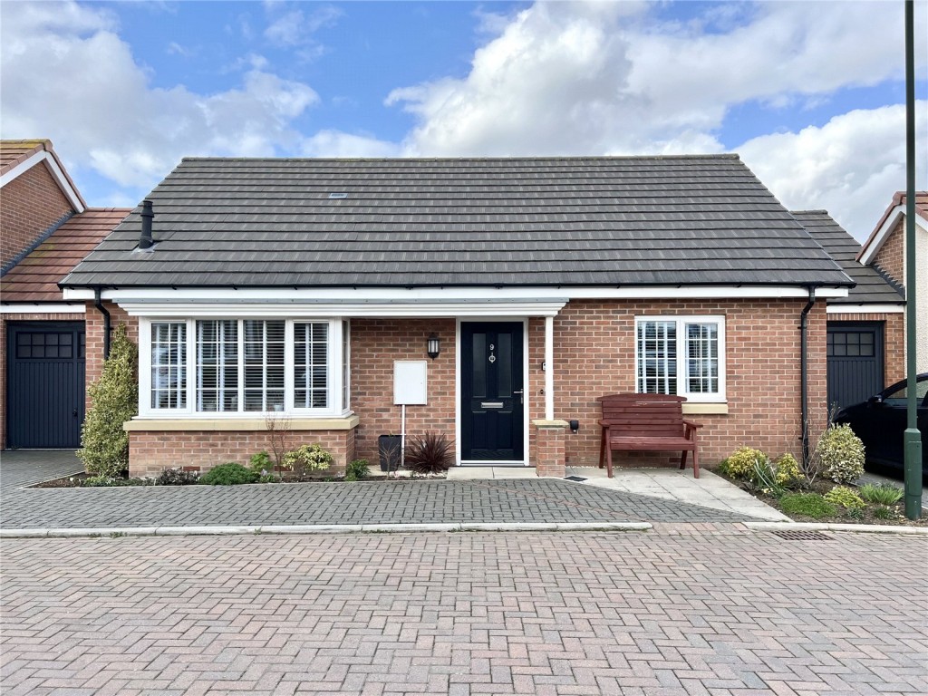 2 bedroom House (unspecified) For Sale