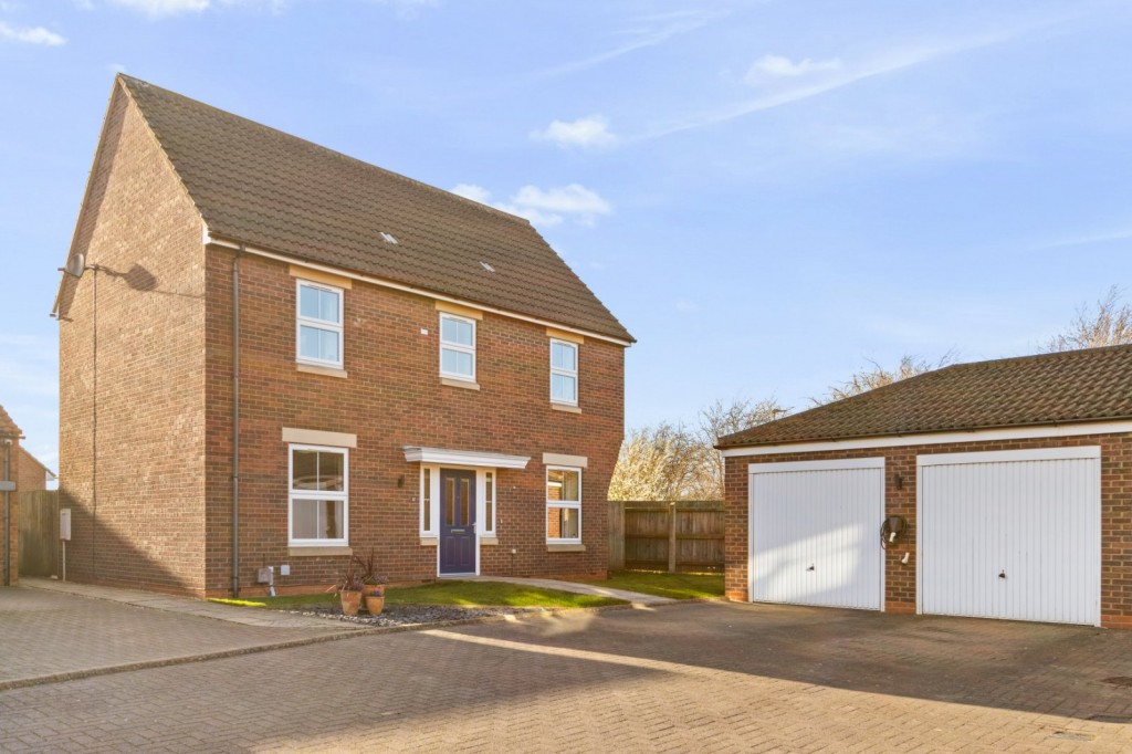 4 bedroom Detached house For Sale