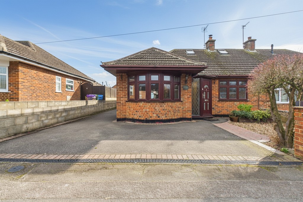2 bedroom  For Sale